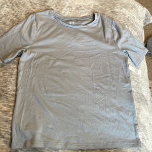 Gap Modern T size XL
